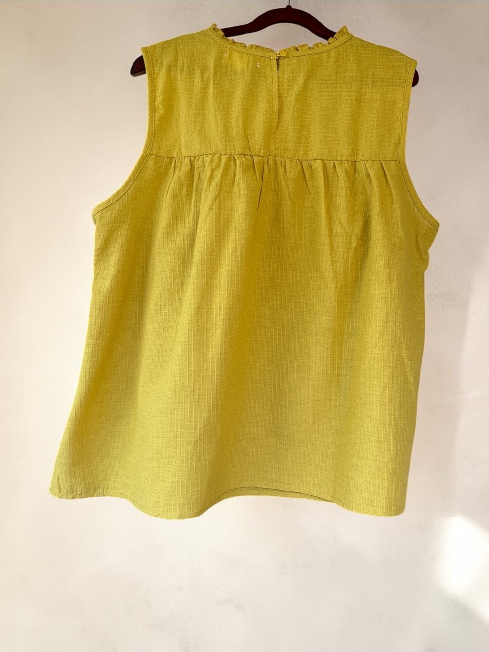 Tulip Floral Yoke Sleeveless Camisole - Yellow - Picture 2 of 4